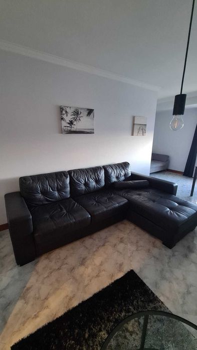 Sofá-Cama Chaise Longue de 3 Lugares em Couro - Ótimo Estado