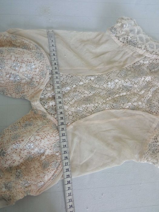 Piękne seksowne body koronkowe r 80B