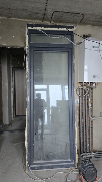 Продам балконні двері (металопластик), як нові