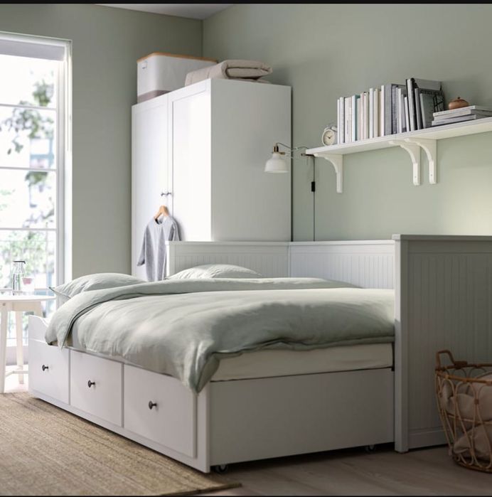 Cama Hemnes com 3 gavetas