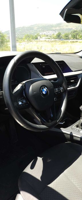 2021 BMW serie 1 D