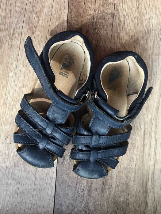 Sandały chłopięce Bobux. Rozmiar 24