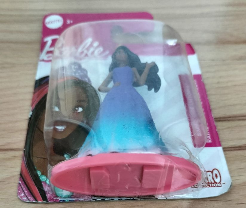 Barbie Dreamtopia - Mattel Barbie - Mini Doll - Rainbow Cove Princess