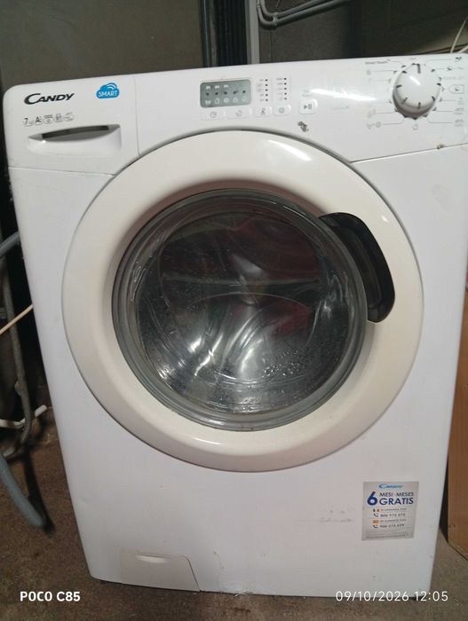 Máquina de roupa