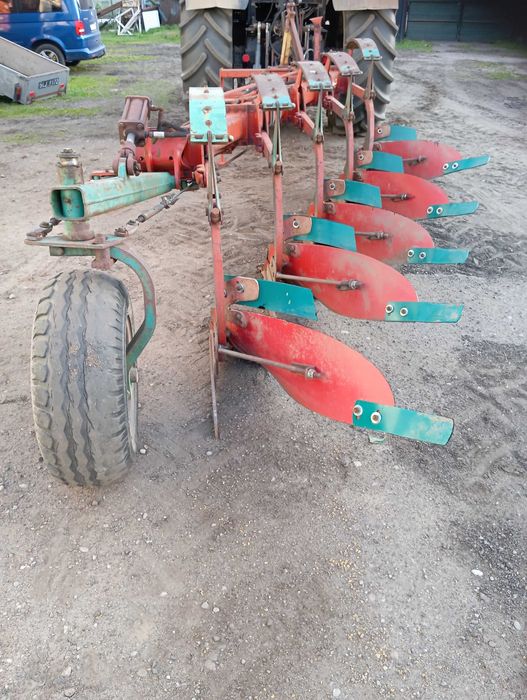 Pług 5 skibowy Kverneland BB100