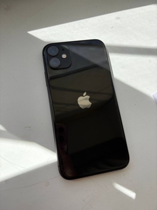 Iphone 11 64 gb  78 акб