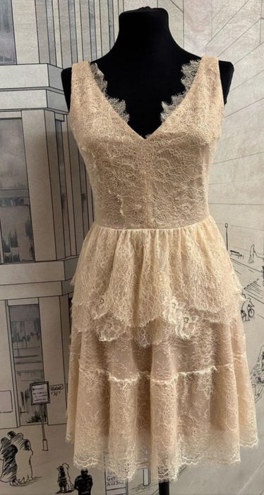 Сукня з мережива! Розмір L!