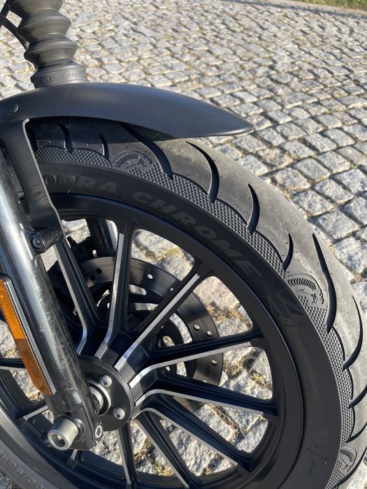 Harley Davidson 883 iron