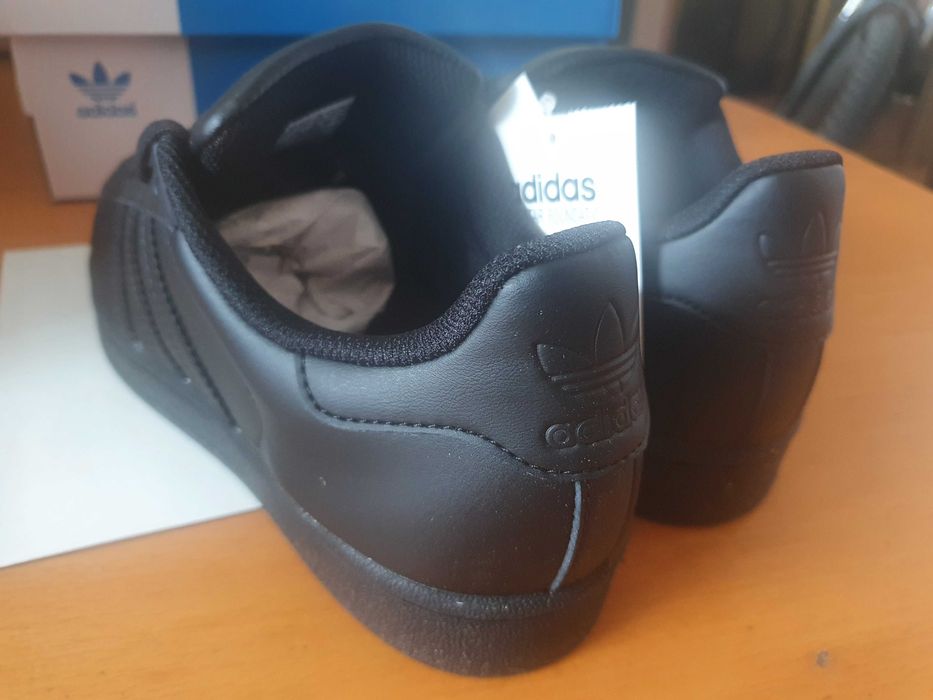 Buty sneakersy Adidas Superstar Foundation czarne skóra 38 EU 23,5 CM