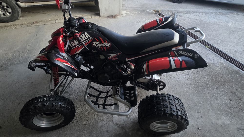Yamaha raptor 660