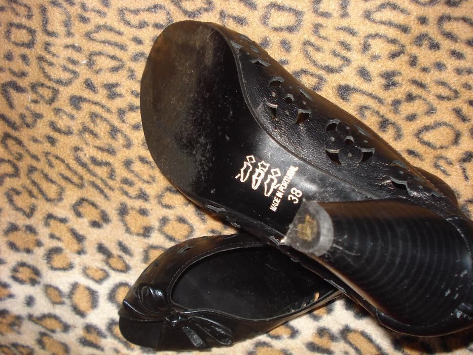 Sapatos de Senhora nº 38