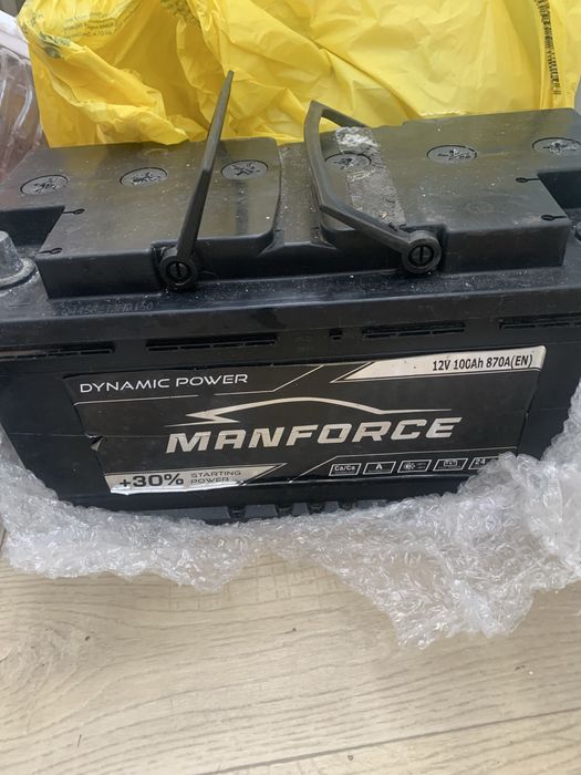 Акамулятор автомобильный