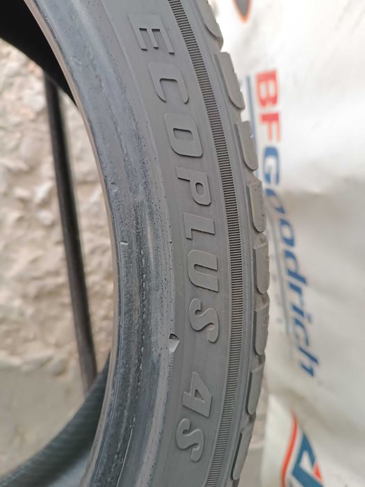 Всесезонні шини 235/35 R19 Fortuna ecoplus 4s 7мм