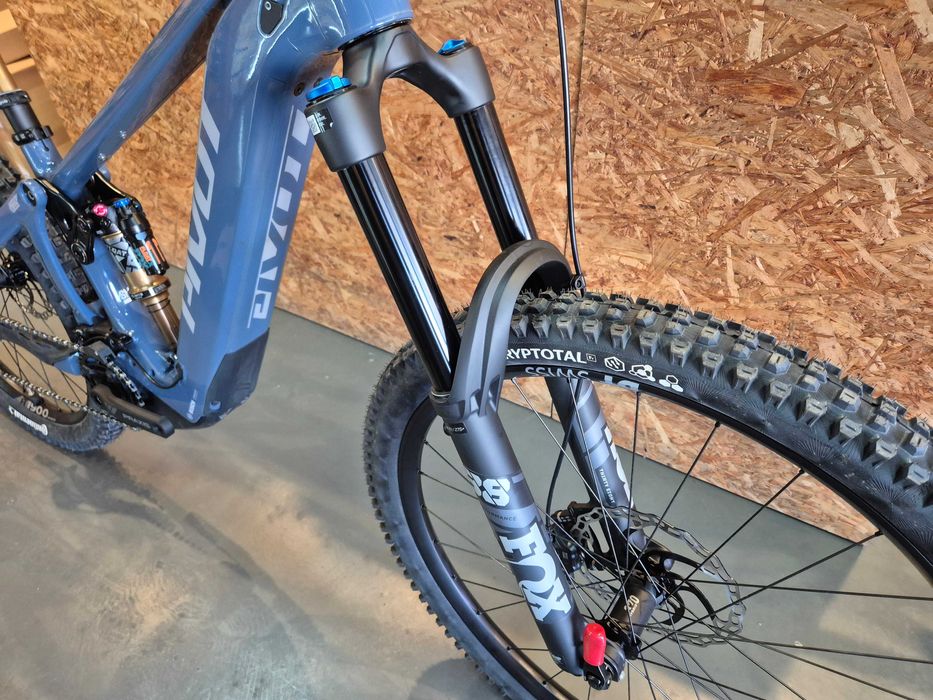 Bicicleta Eléctrica e-bike PIVOT Shuttle LT Ride S (como nova)