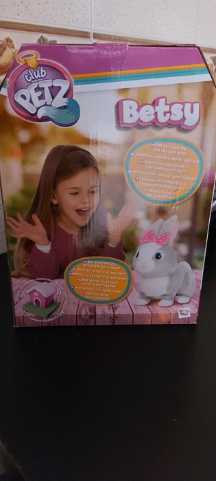 Brinquedos coelhinha BETSY CLUB PETZ