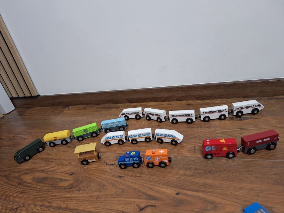 Drewniane Tory kolejka, stacja metra, pociąg