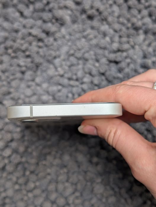 iPhone 12 128gb.