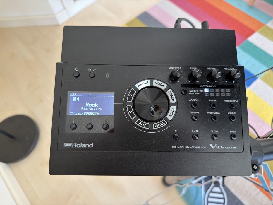Roland TD-17KVX2 V-Drums, praticamente nova (c/ caixa, fatura e extras)