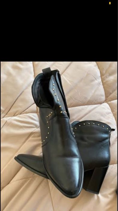 Botas de senhora em pele