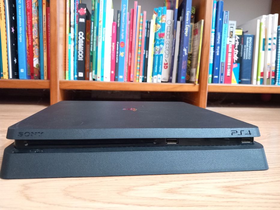 Playstation 4 Slim Bundle