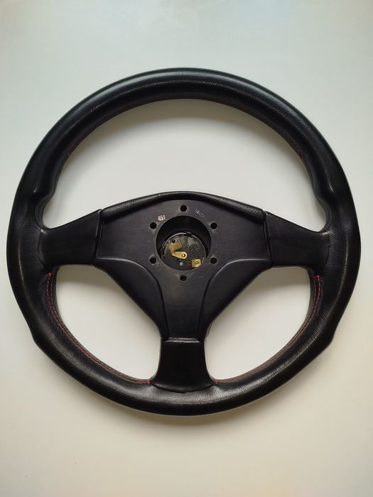 Volante Momo Lancer Evolution