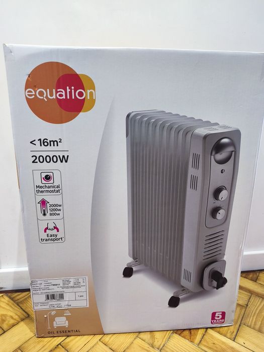 Aquecedor a óleo Equation 2000w na caixa