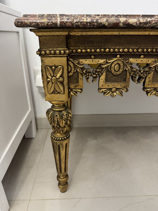 Mesa apoio comoda centro sala