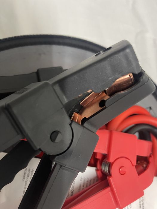 Cabos de arranque para automoveis com estojo