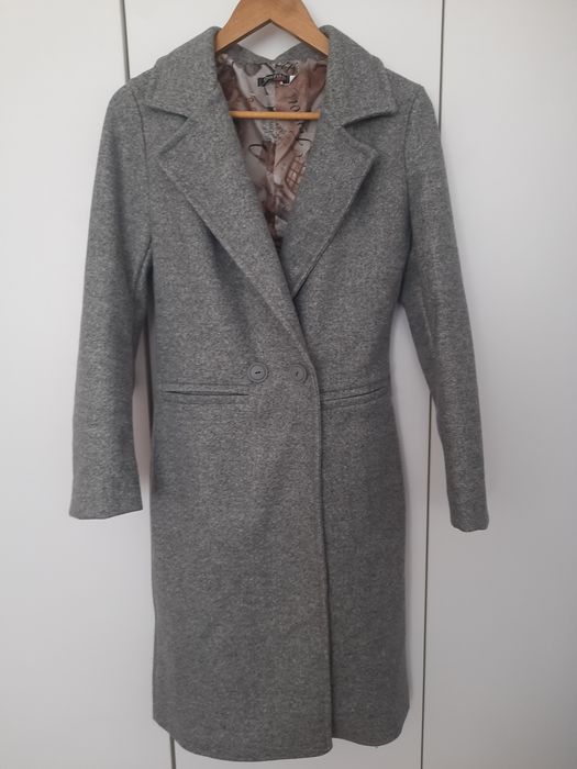Жіноче пальто демісезонне
