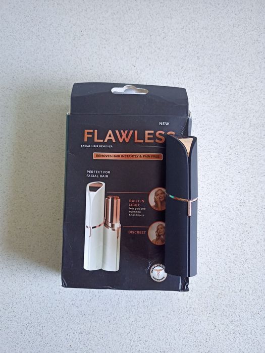 Depiladora em formato batom Flawless- NOVO