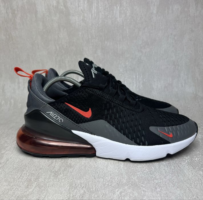 Чоловічі кросівки NIKE AIR MAX 270