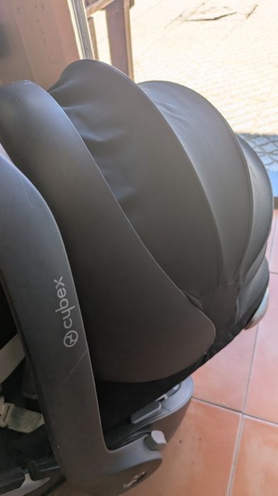 Cadeira Cybex com base ISOFIX