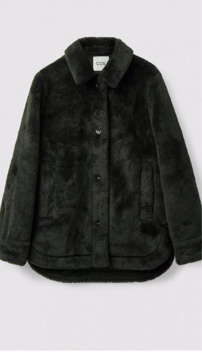 Шубка Cos стильна