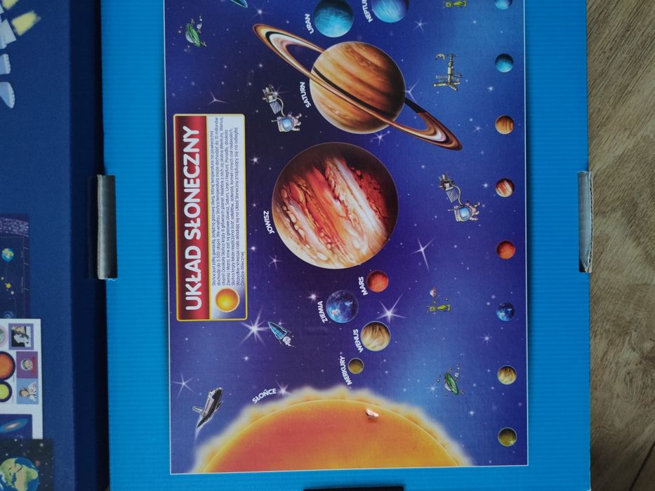 Zestaw puzzli kosmos