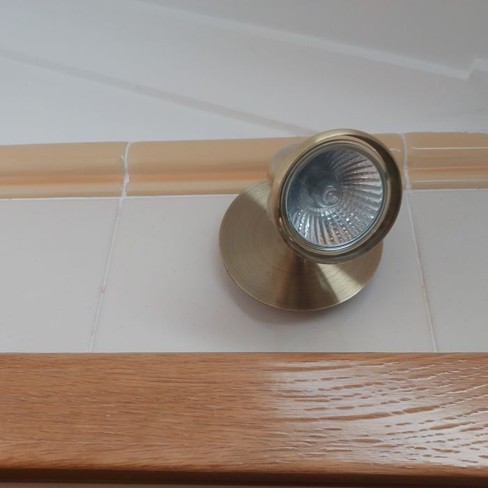 Candeeiros com holofote