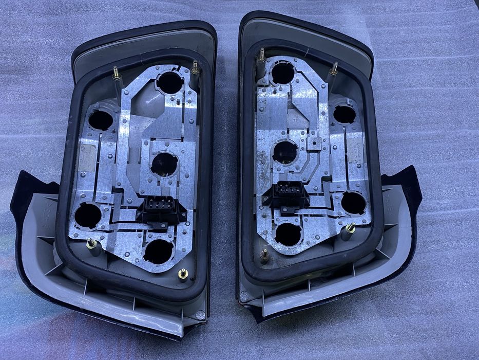 Lampy tył tylne bmw e36 sedan sparco