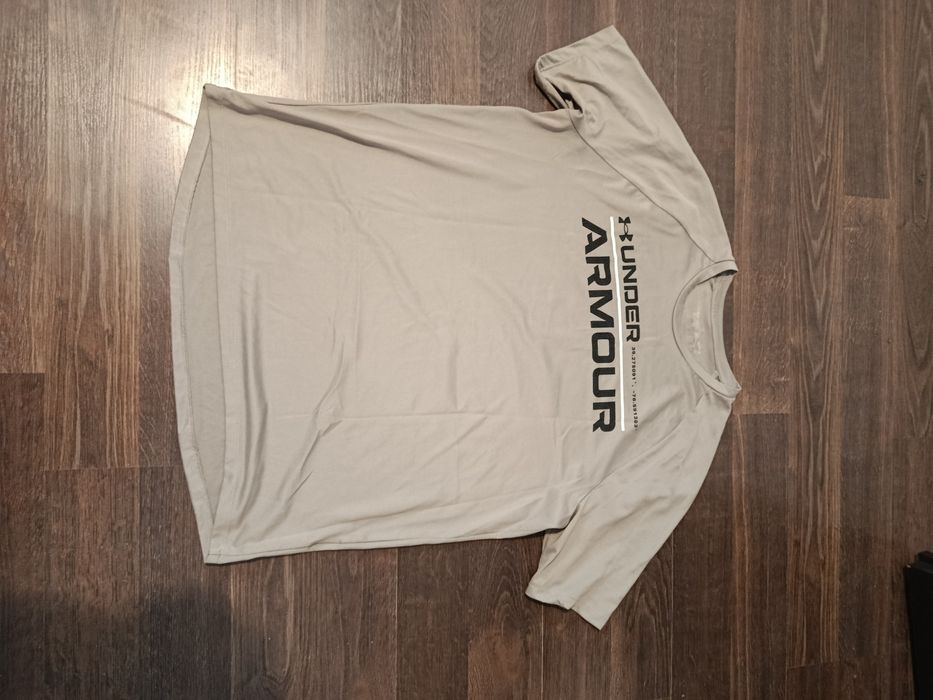Używana koszulka męska Under Armour rozmiar L
