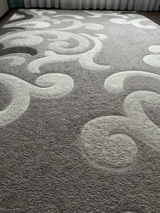 Килим розміром 2м*3,3м