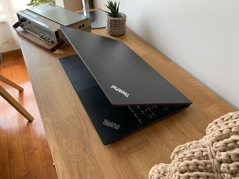 Lenovo ThinkPad E15 Gen 4 – Professional Laptop (Refurbished)64551828004099121