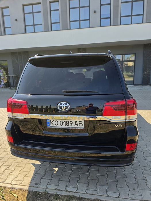 Toyota Land Cruiser 2019 VIN JTMCV02J804275399 фото оголошення 4 з 8