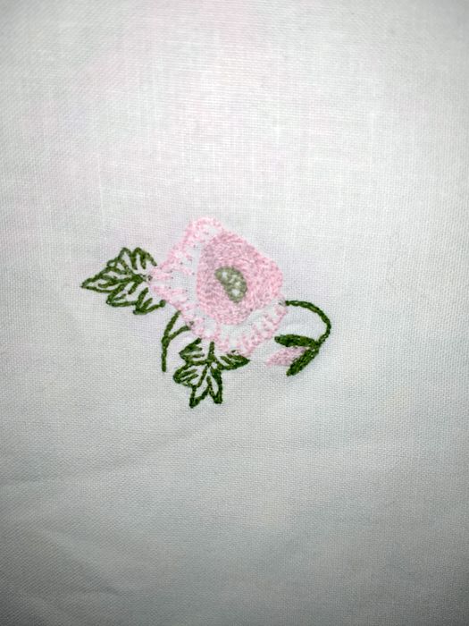 Obrus okrągły wyszywany