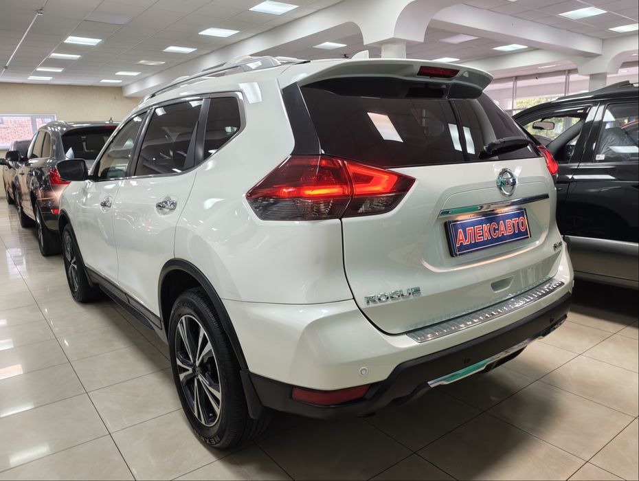 Nissan Rogue 4WD 2.5і 16V АКПП 2020 р.в. (170 к.с.)