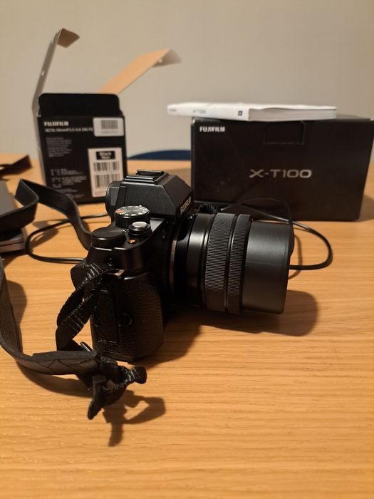 Fujifilm X-T100 + Lente FUJINON XC 15-45mm F3.5-5.6 OIS PZ (Nova)