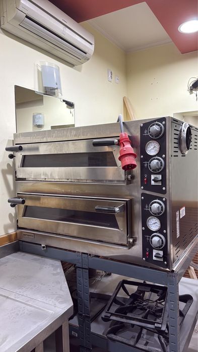 Forno eletrico e churrasqueira