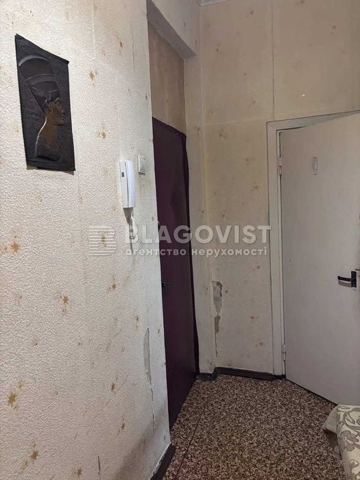 Продаж 2-к квартири по вулиці Джохара Дудаєва Солом'янський район.Держпрограми.