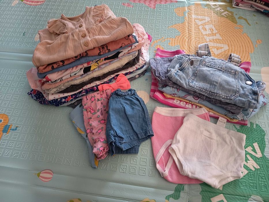 Paka ubrań dla dziewczynki na lato 62/68