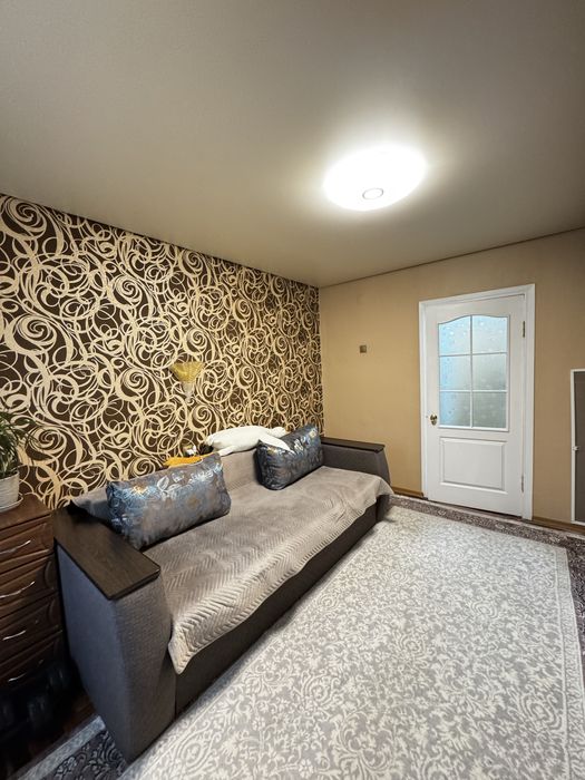 Продается 2- х комн. квартира  Хортицкий район.