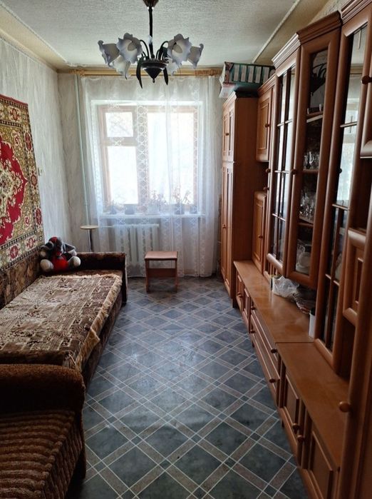 Продам квартиру 2 ком метро Индустриальная