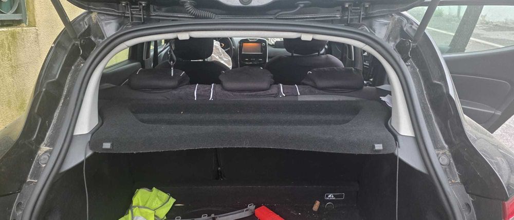 Renault Clio  4  /2014 sinistrado