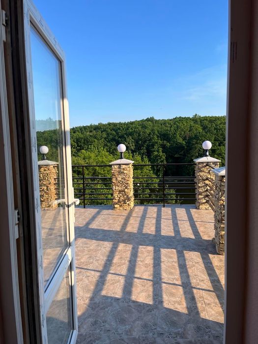 Сдам уютный дом  с баней  На берегу пруда.